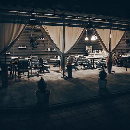 帕拉克拉肯酒店 Kazimierza Wielka 外观 照片